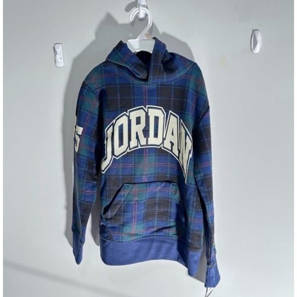 Air Jordan hooded Sweatshirt Child Size Small